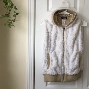 Furry Patagonia hooded vest size s